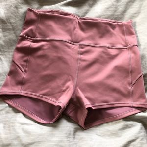 Lululemon size 10 short